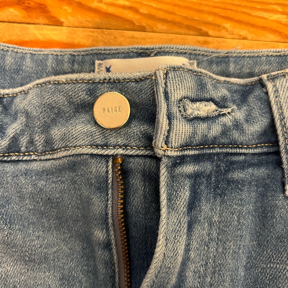 Shorts - Picture 2 of 6